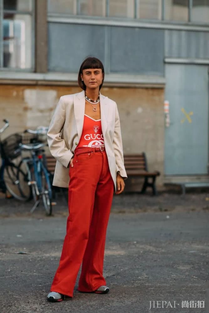 夏天别只穿莫兰迪了，今年水果色才是夏季打开的正确方式