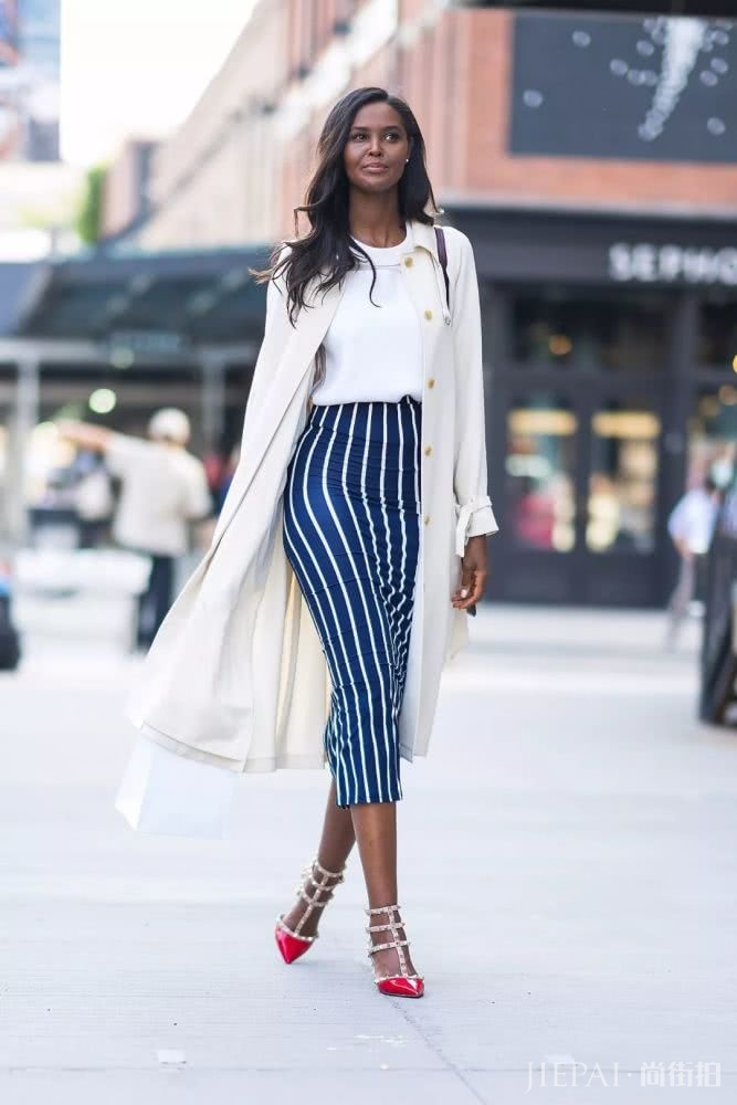 七月还没减肥成功?就让这条裙子帮你瘦着整个夏季吧