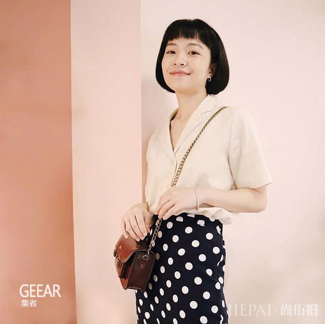 看时尚博主Meg的穿衣搭配风格 真是娇小妹子的最佳模板