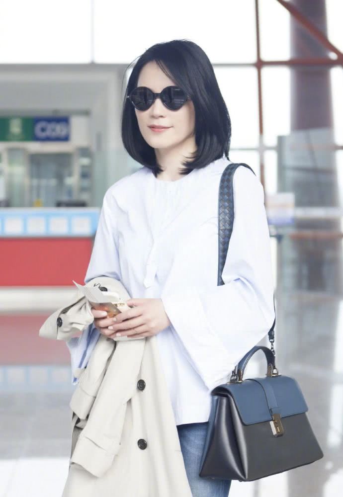 快50岁女人穿衣显气质最重要,学会这“4点”分分钟变优雅女神