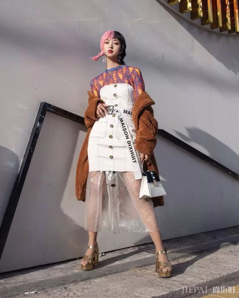 2019夏天流行裙子叠穿大法，时髦又显瘦