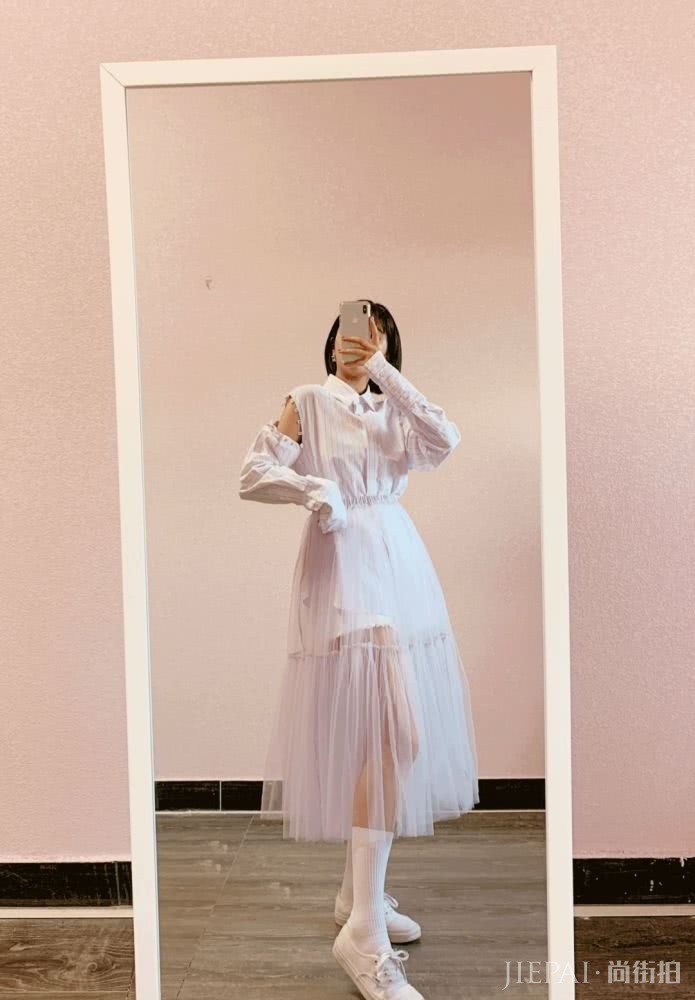 2019夏天流行裙子叠穿大法，时髦又显瘦