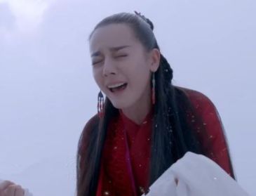 长相很美，哭戏却很不自然的7位女星，张钧甯靠吼，特别是热巴