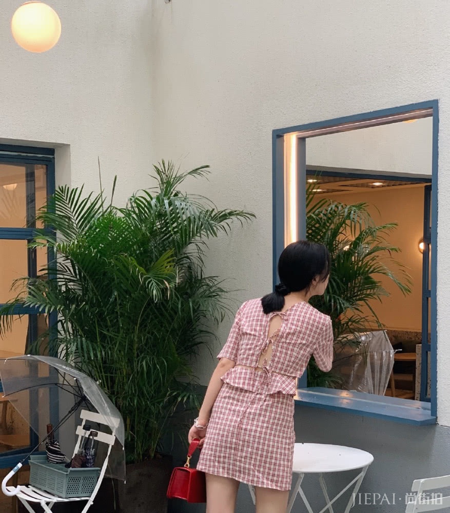 夏天出游试着穿这28套不同款式衣服,让你成为照片最美的人