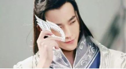 对不起，俊美却没有故事感的杨洋，真的不像叶修
