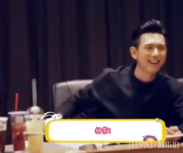 杨紫：合作的女演员谁最漂亮？李现5字回答，网友：情商真高！