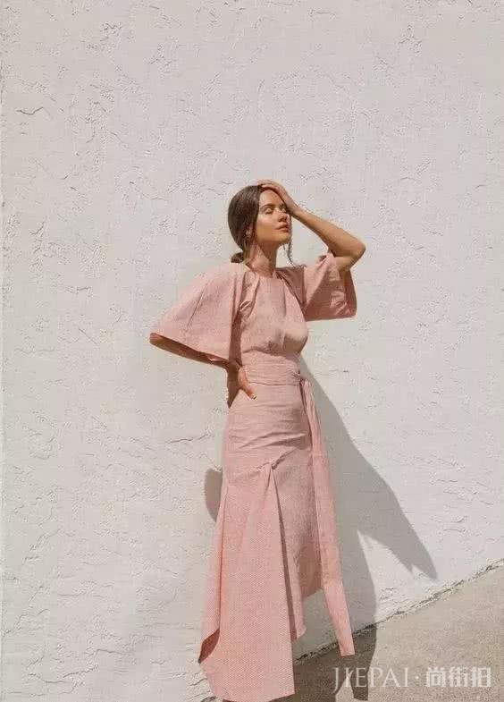 微胖女孩的穿衣打扮小心机,遮肉还显瘦