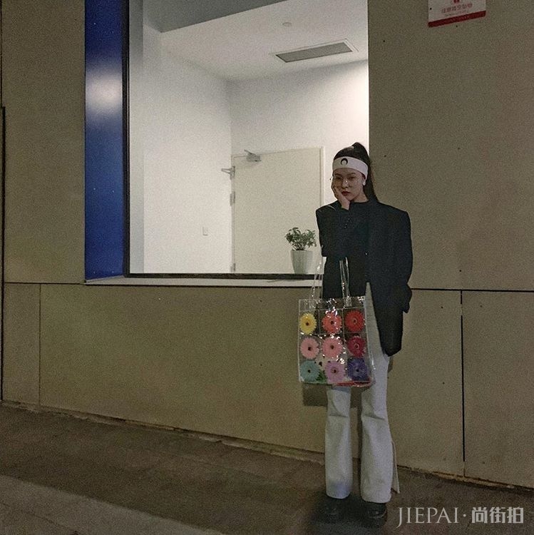 小花届新晋时尚博主 我们为你梳理了宋妍霏的穿搭秘诀