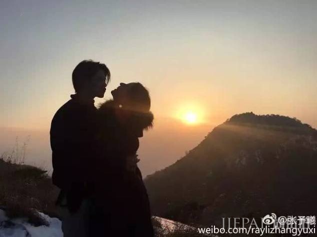 鞠婧祎新剧让张予曦作配？但被张予曦的眼神撩到了