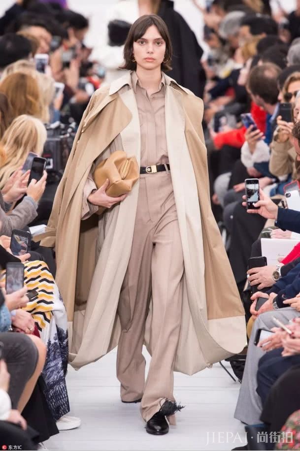 今夏最酷最高级的淡漠色,你知道多少?