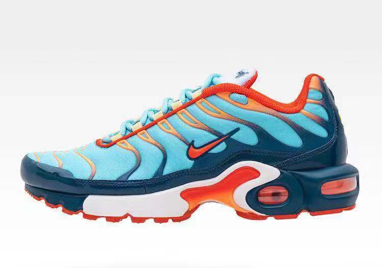 Swoosh的演变!Nike 全新联名好玩又好看!