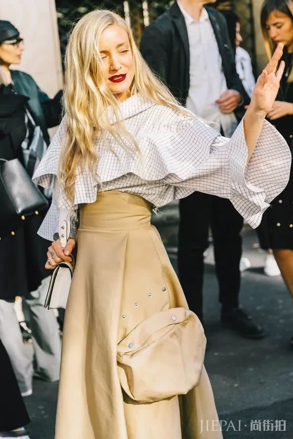 今夏最酷最高级的淡漠色,你知道多少?