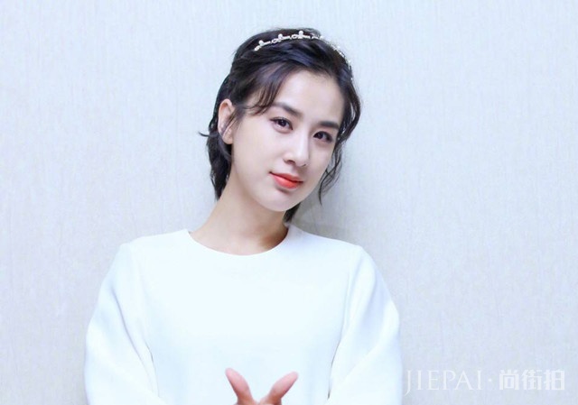 黄圣依豪门生活太幸福!晒两个儿子合照,神仙气质不减当年