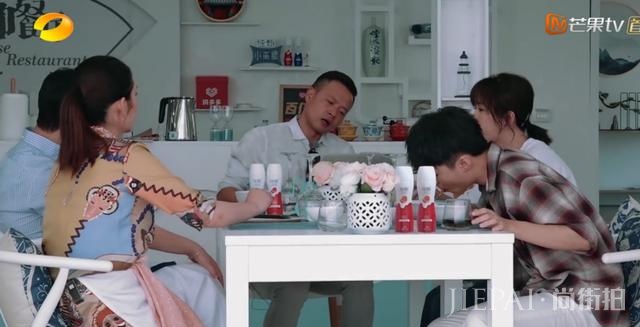 中餐厅3:店长黄晓明独断自大,因为咖位和资历大家都不敢反对?