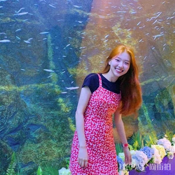 穿衣学韩国小姐姐色彩穿搭,青春靓丽又减龄