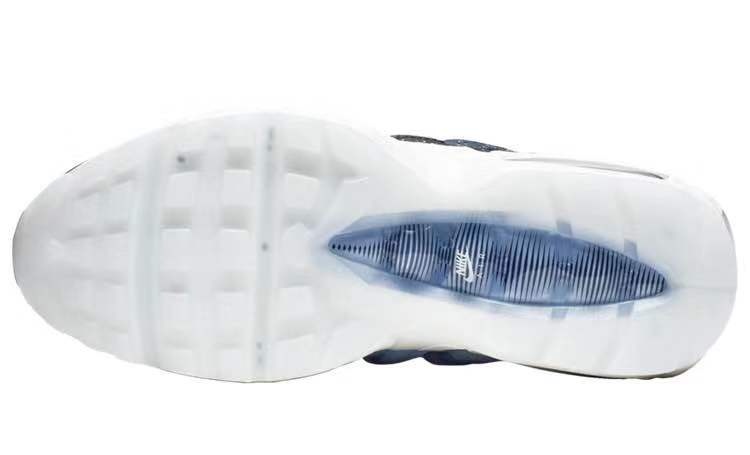 全新星云配色?这双 Air Max 95 有点特别!