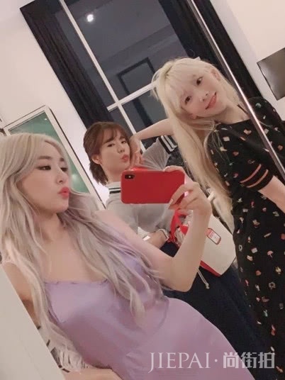 Tiffany生日会，三套造型齐上线，30岁依旧美成少女