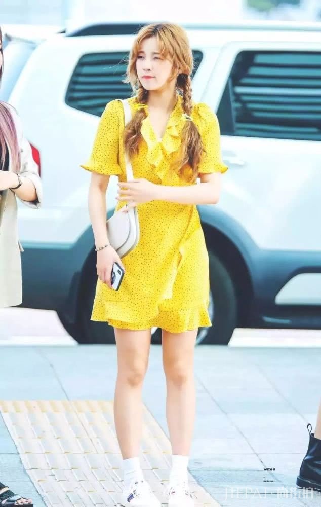 这三款编发发型，带你秒回少女时代