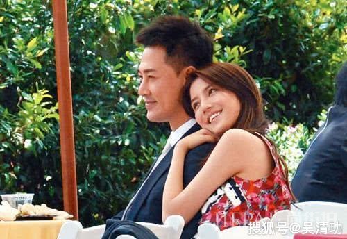 林峯和现女友张馨月七夕秀恩爱,前女友吴千语晒“美背照”回应