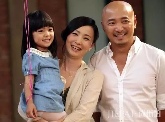 徐峥发文示爱陶虹,往日不雅绯闻一扫而光,女方态度令人深思