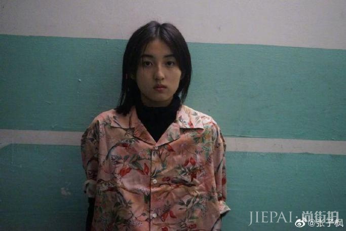 张子枫悼念去世粉丝很暖心:追星的人,最后也会变成一颗星星?