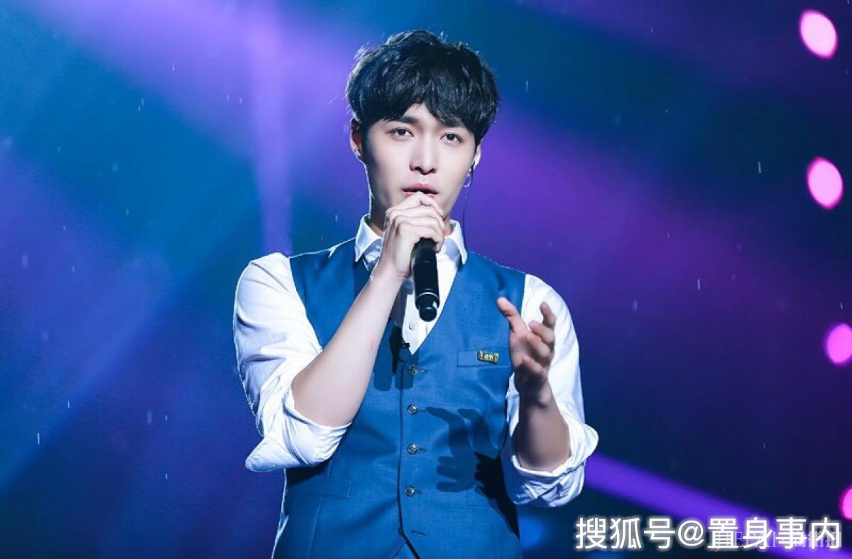 张艺兴遭6年粉丝脱粉回踩，例举事情字字扎心，网友：好假一男的