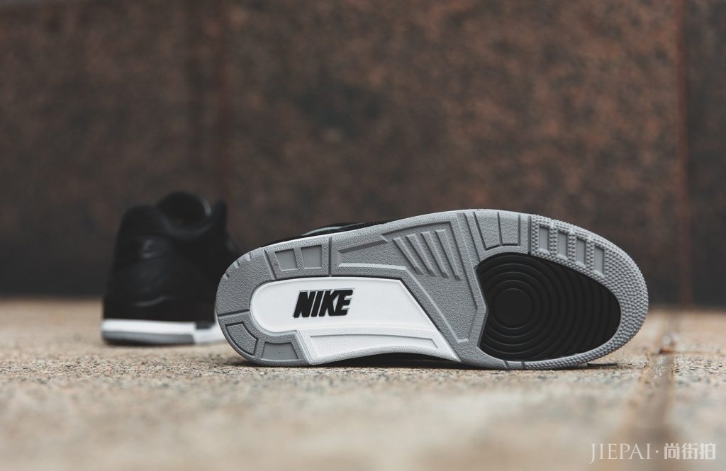 Air Jordan 3 Tinker继续更新，“黑水泥”一触即发！