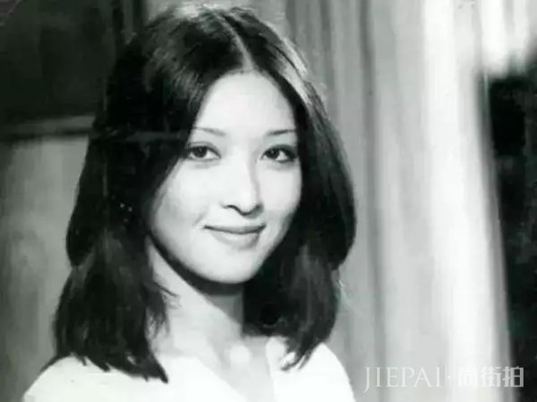 胡因梦42年前旧照曝光!曾才貌胜青霞 却毁于才子李敖至今未嫁