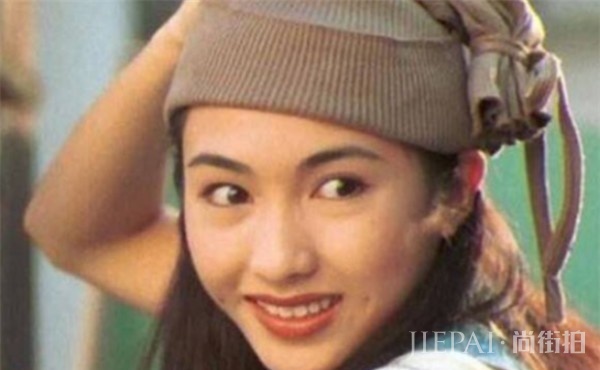 红极一时便消失遗迹的5位女星，柏雪近10年，最后一位最为可惜