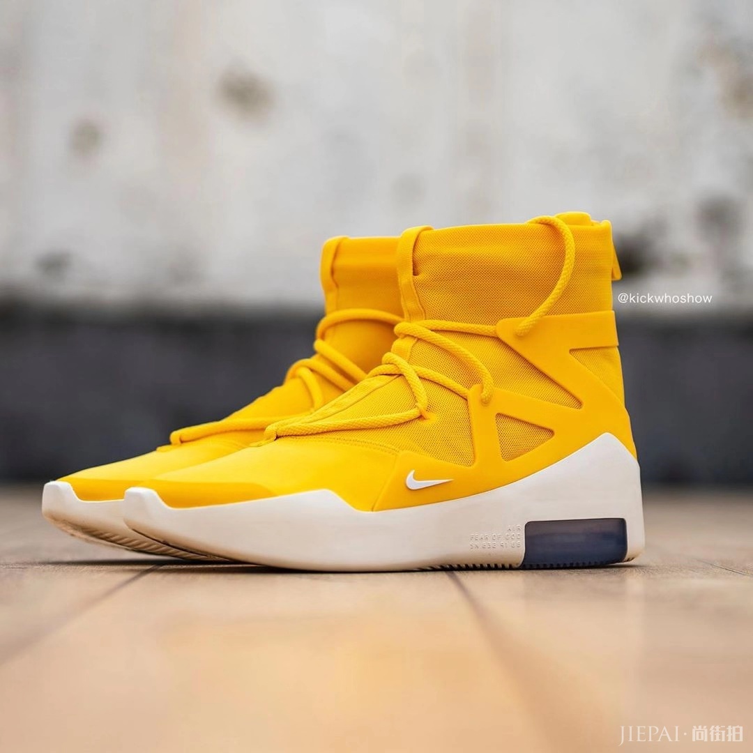 潘帅已经上脚啦！这双 Nike Air Fear of God 1 实在太炫酷！