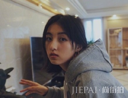 张子枫悼念去世粉丝很暖心:追星的人,最后也会变成一颗星星?