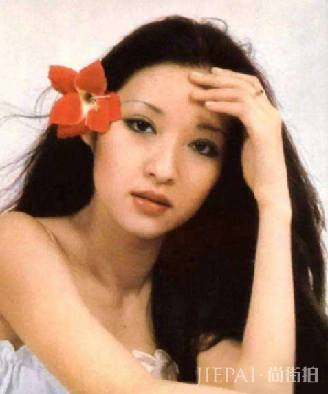 胡因梦42年前旧照曝光!曾才貌胜青霞 却毁于才子李敖至今未嫁