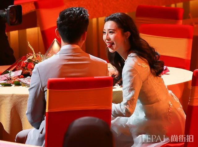 李晨终于不再隐忍直面回应,妈妈为何不喜欢范冰冰的原因?