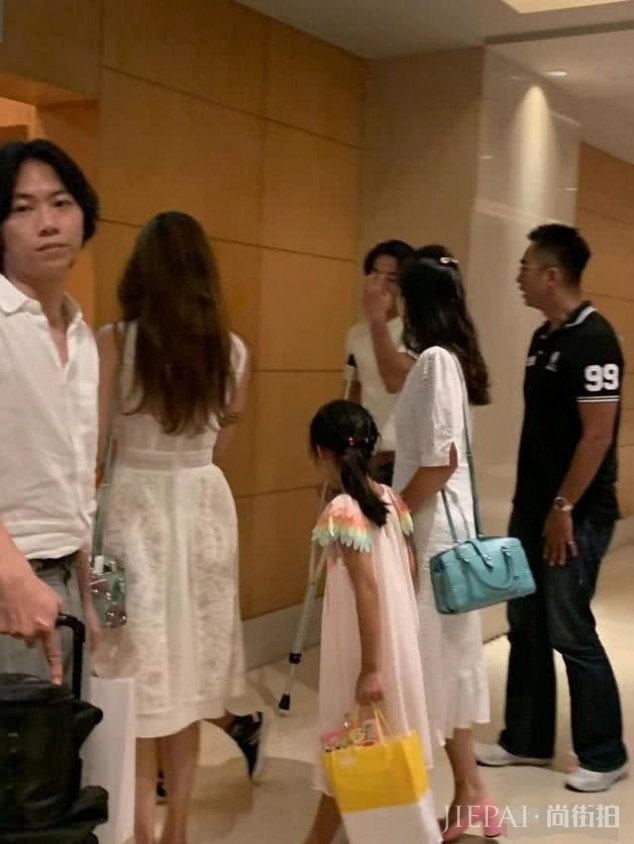 黑泽良平到台北夫妻再度团聚，从细节就能看出AKIRA是个好男人