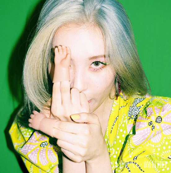 明星们的奇特妆容,哪一位符合你审美?