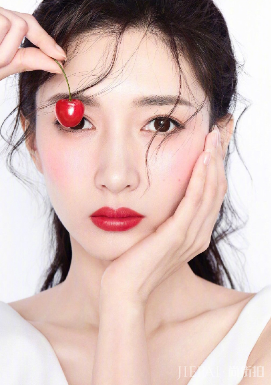 明星们的奇特妆容,哪一位符合你审美?