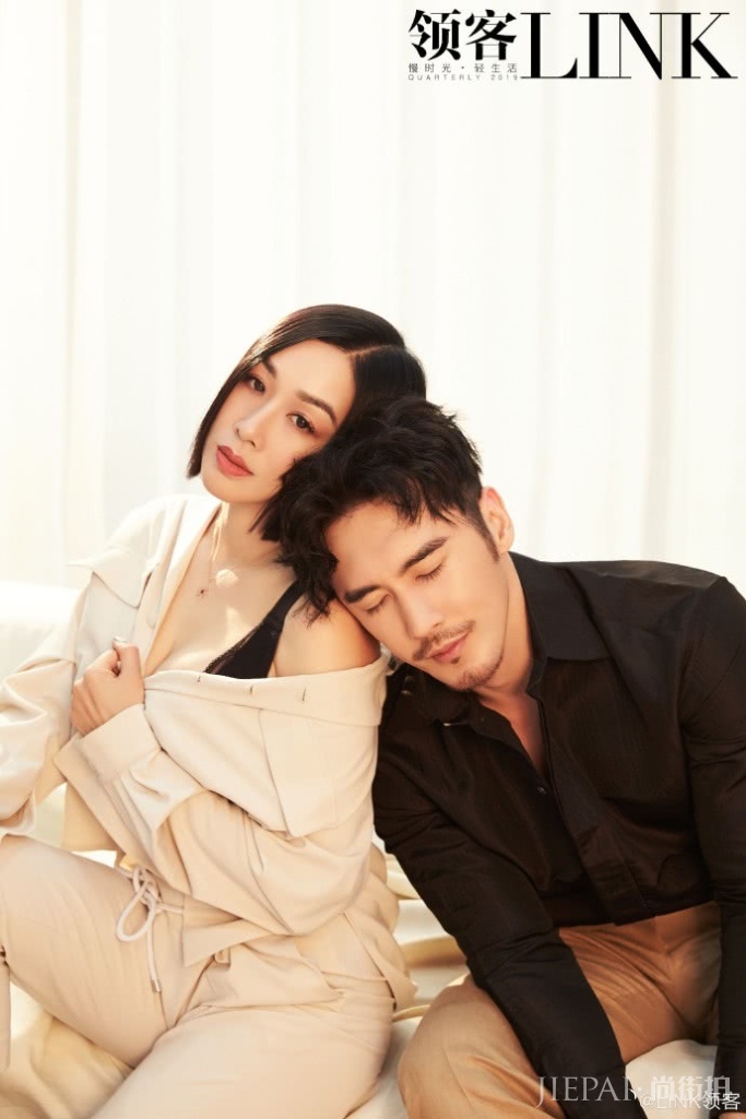 张伦硕夫妇七夕大片画面甜齁，钟丽缇好身材抢镜