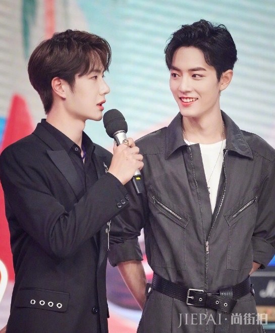 肖战王一博粉丝差距大，同与小花拍戏，赵丽颖方抗拒肖战方骂杨紫