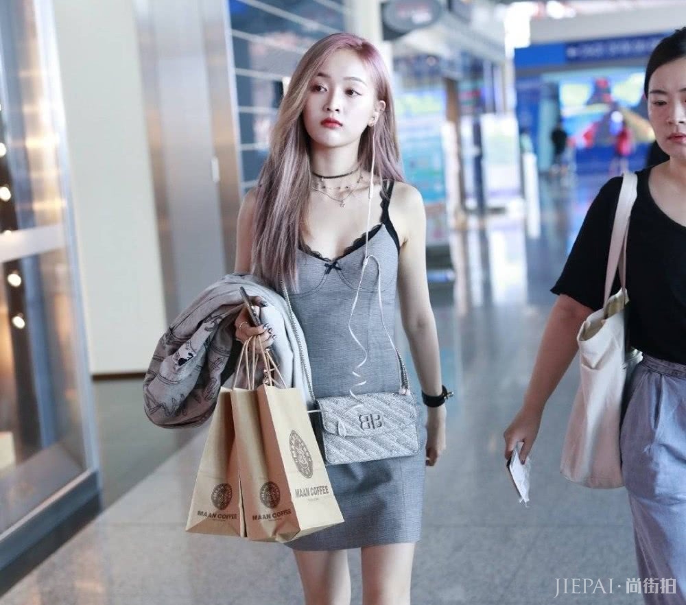 初恋系风格怎么穿?学吴宣仪妥妥的