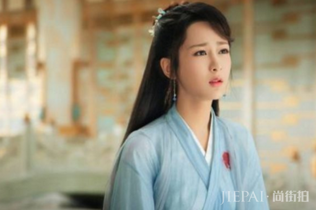 赵丽颖杨幂跌下神坛?新的收视率女王诞生,网友用四个字评价她