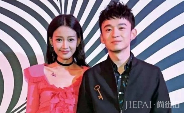 年纪轻轻就当爹的4位男星:陈晓任嘉伦上榜,最后一位太着急了!