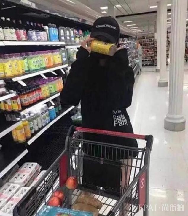 吴亦凡恋情曝光后，女友全面被深扒，前男友和同学全出来爆料了！