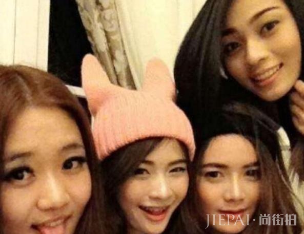 李连杰四位女儿亭亭玉立,简直就是中国版的“国民岳父史泰龙”