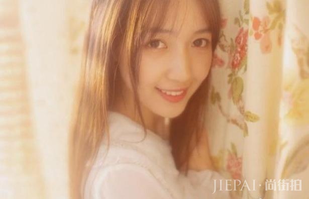 吴亦凡恋情曝光后，女友全面被深扒，前男友和同学全出来爆料了！