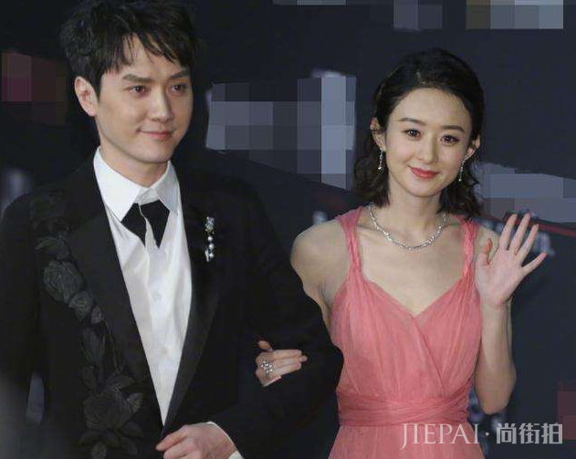 冯绍峰接机赵丽颖，离婚传闻不攻自破，一个细节让网友宽心！