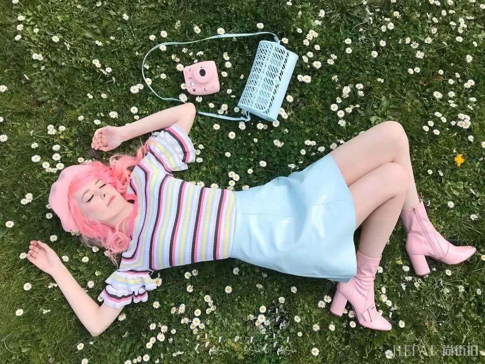 凭水蜜桃发色大受瞩目,颜值又高又会打扮,还撩粉10万+?