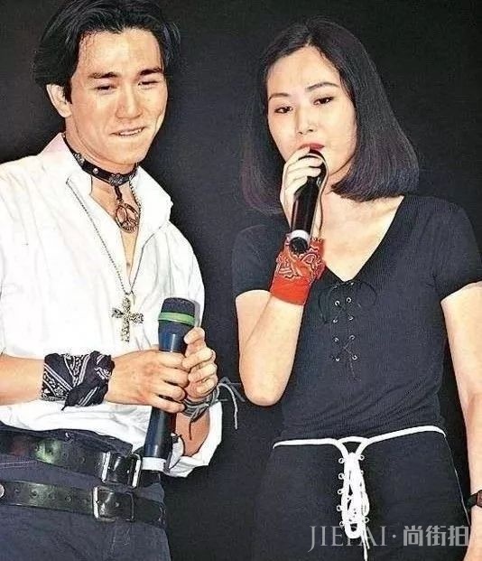 内地投资身家过亿，54岁温兆伦带嫩妻回港买楼，曾有8段情史