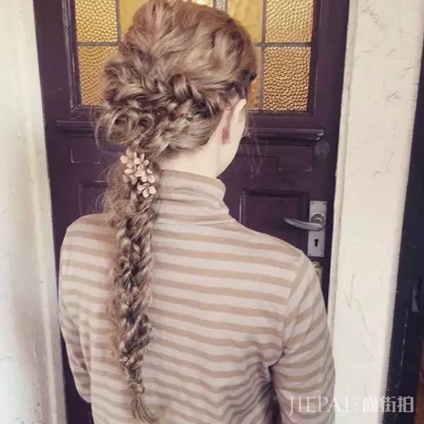 编发不重样，三股辫变化出的N种样式