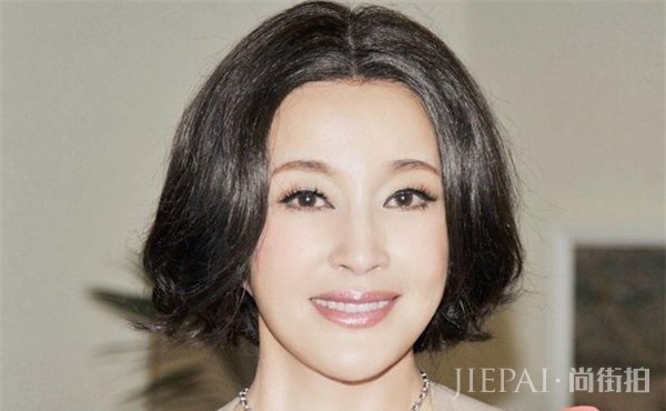 5位奶奶辈女演员：前4位选择优雅老去，第5位选择了“玻尿酸”