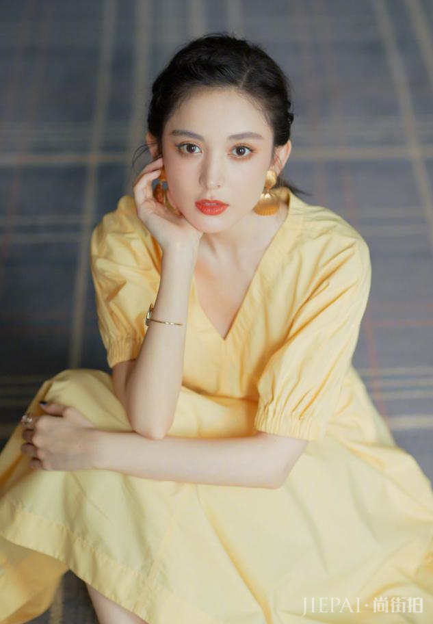 古力娜扎新造型美出新高度,新发型气质优雅又吸睛,美艳与温柔并存